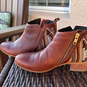 INKKAS genuine leather ankle boots Size 7